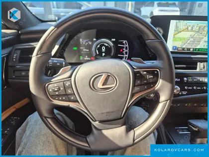 LEXUS ES EXECUTIVE
