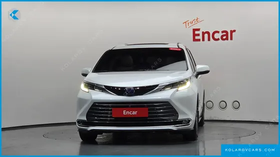 TOYOTA SIENNA 2.5 HYBRID AWD