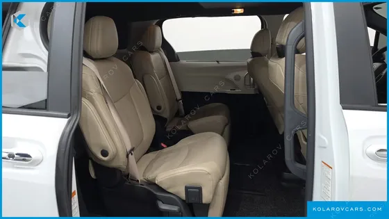 TOYOTA SIENNA 2.5 HYBRID AWD