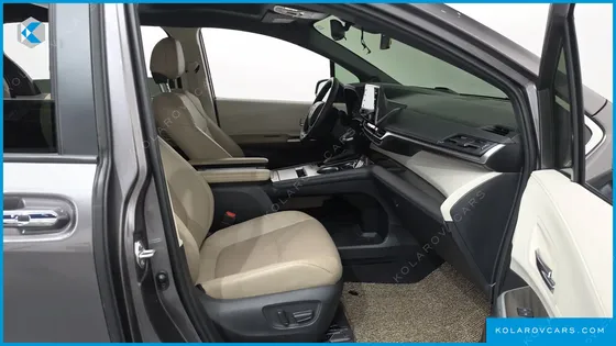 TOYOTA SIENNA 2.5 HYBRID 2WD