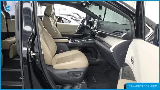 TOYOTA SIENNA 2.5 HYBRID 2WD