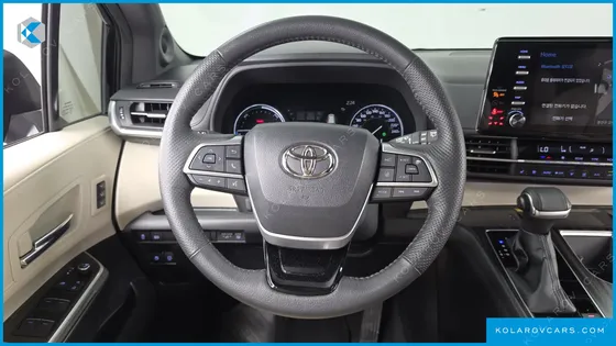 TOYOTA SIENNA 2.5 HYBRID 2WD