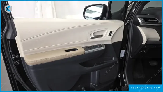 TOYOTA SIENNA 2.5 HYBRID 2WD