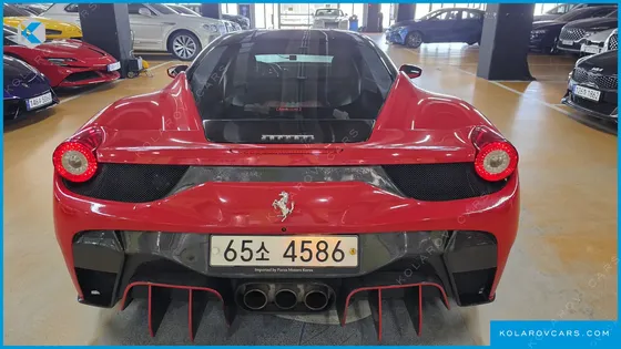 FERRARI 458 ITALIA
