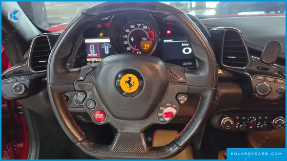 FERRARI 458 ITALIA