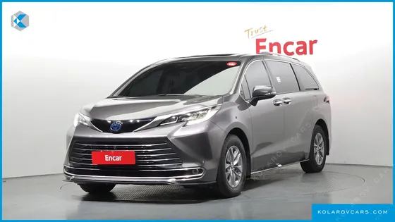 TOYOTA SIENNA 2.5 HYBRID AWD