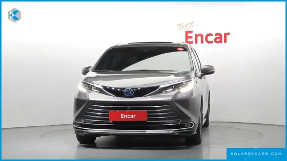 TOYOTA SIENNA 2.5 HYBRID AWD