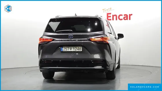 TOYOTA SIENNA 2.5 HYBRID AWD