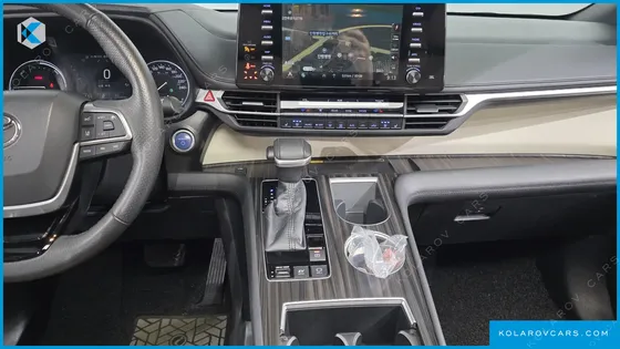 TOYOTA SIENNA 2.5 HYBRID AWD