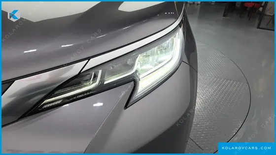 TOYOTA SIENNA 2.5 HYBRID AWD
