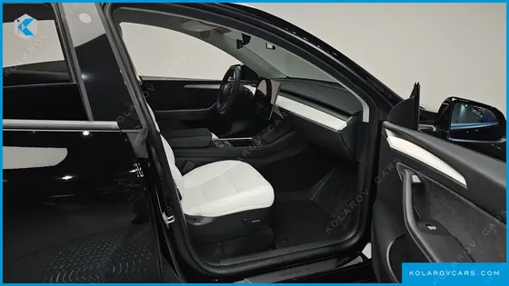 TESLA MODEL Y PERFORMANCE AWD