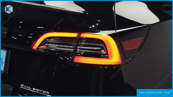 TESLA MODEL Y PERFORMANCE AWD