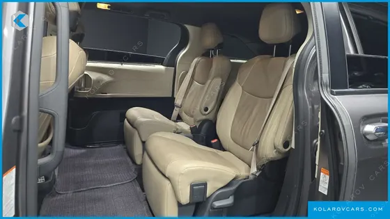 TOYOTA SIENNA 2.5 HYBRID 2WD