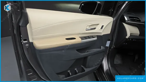TOYOTA SIENNA 2.5 HYBRID 2WD