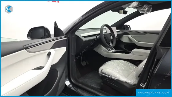 TESLA MODEL Y L LONG RANGE AWD