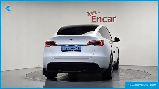 TESLA MODEL Y RWD