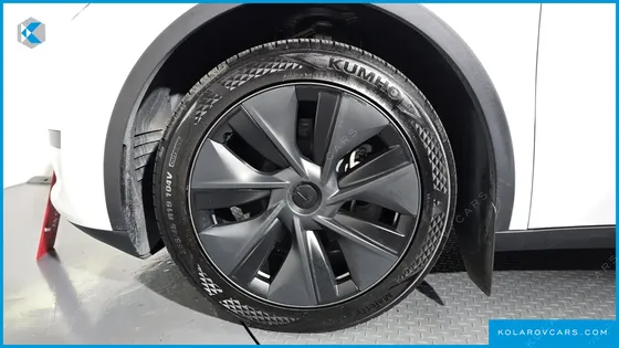 TESLA MODEL Y RWD