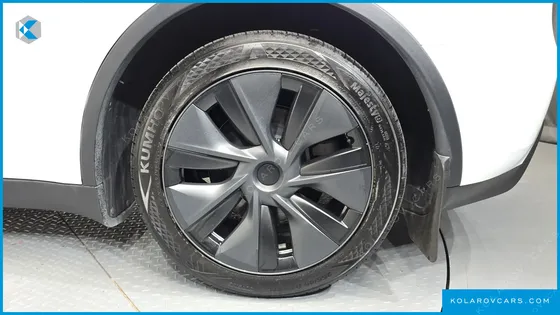 TESLA MODEL Y RWD