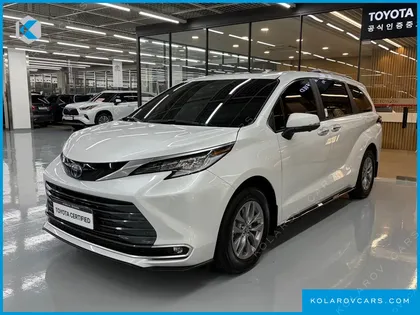 TOYOTA SIENNA 2.5 HYBRID AWD