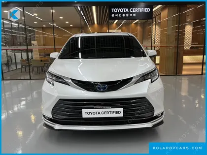 TOYOTA SIENNA 2.5 HYBRID AWD