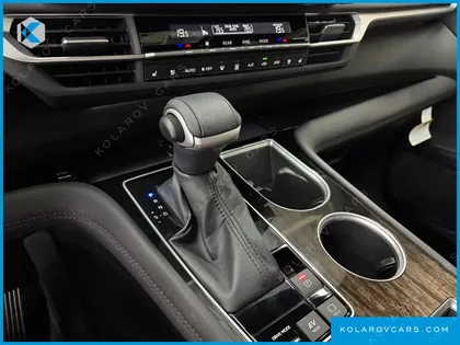 TOYOTA SIENNA 2.5 HYBRID AWD