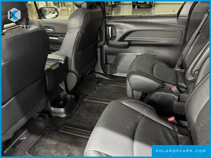 TOYOTA SIENNA 2.5 HYBRID AWD