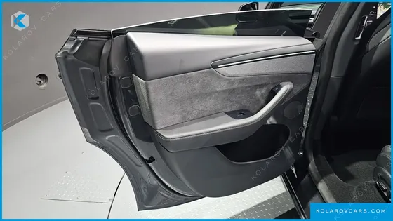 TESLA MODEL Y L LONG RANGE AWD