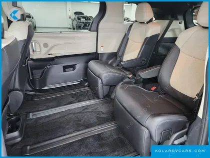 TOYOTA SIENNA 2.5 HYBRID 2WD