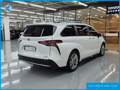 TOYOTA SIENNA 2.5 HYBRID 2WD