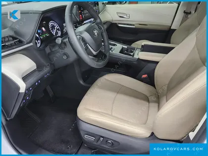 TOYOTA SIENNA 2.5 HYBRID 2WD