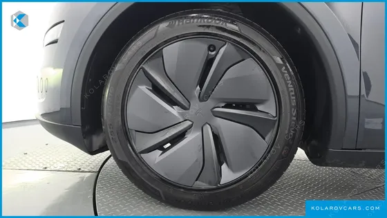 TESLA MODEL Y RWD