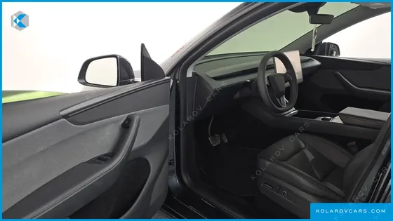 TESLA MODEL Y RWD
