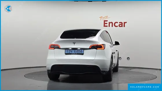 TESLA MODEL Y RWD