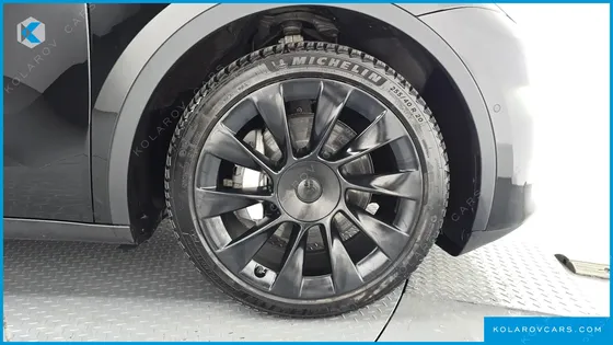 TESLA MODEL Y LONG RANGE AWD