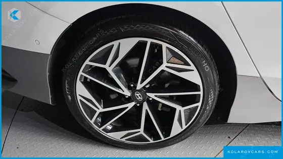 HYUNDAI IONIQ 6 LONG RANGE