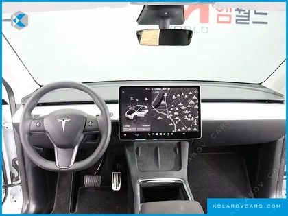 TESLA MODEL Y RWD