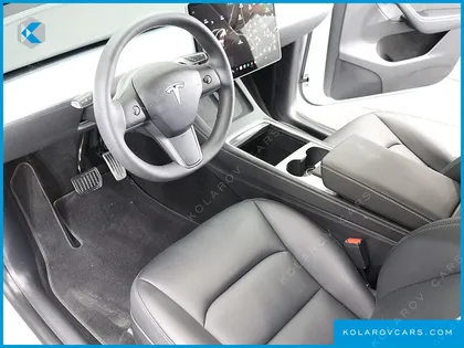 TESLA MODEL Y RWD