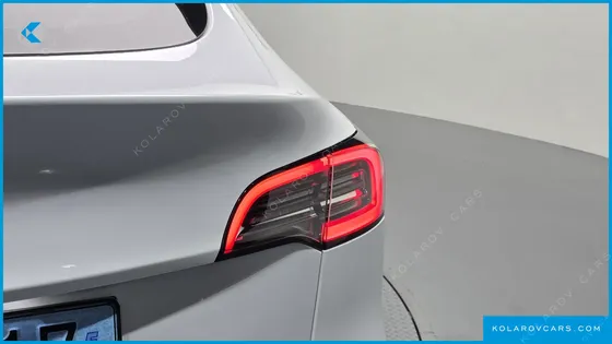 TESLA MODEL Y RWD