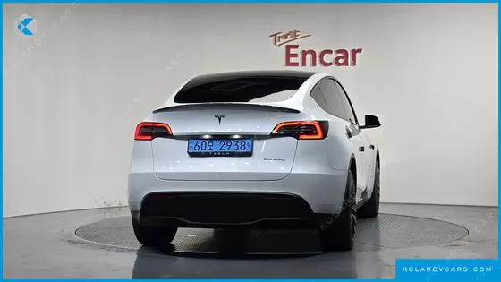 TESLA MODEL Y LONG RANGE AWD