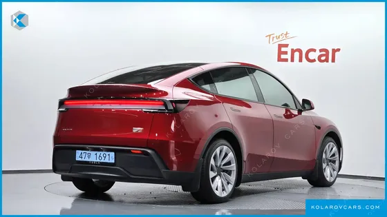 TESLA MODEL Y LONG RANGE LAUNCH EDITION AWD