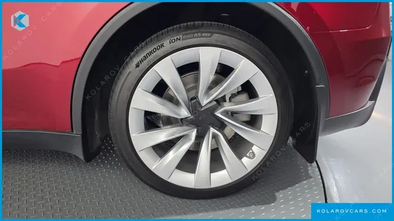 TESLA MODEL Y LONG RANGE LAUNCH EDITION AWD
