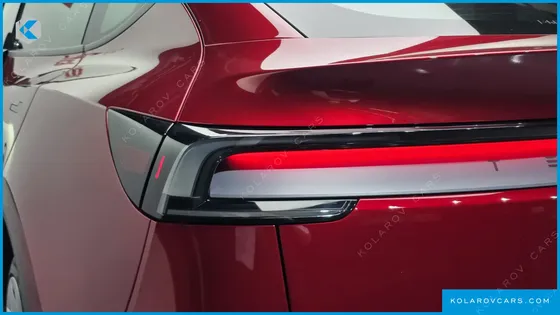 TESLA MODEL Y LONG RANGE LAUNCH EDITION AWD