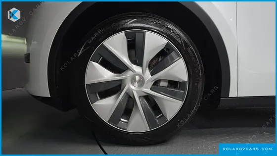 TESLA MODEL Y RWD