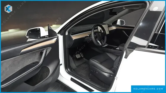 TESLA MODEL Y RWD