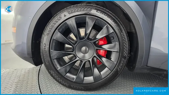 TESLA MODEL Y LONG RANGE AWD