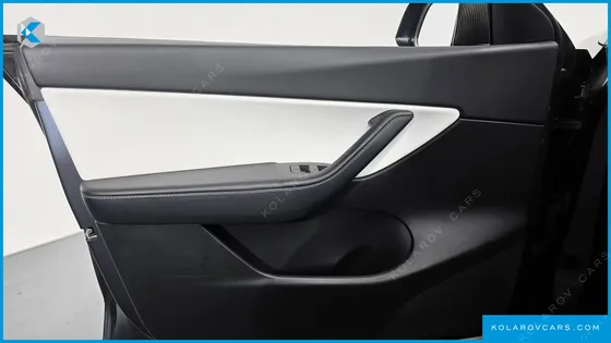 TESLA MODEL Y LONG RANGE AWD