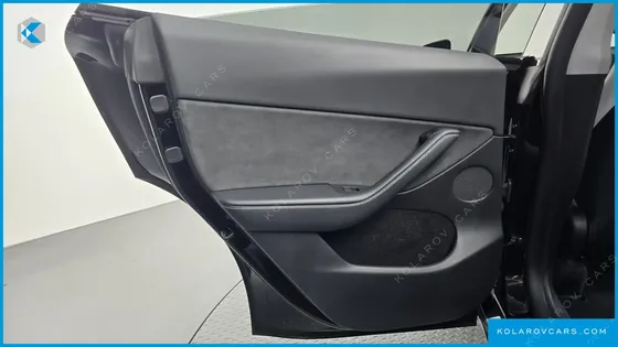 TESLA MODEL Y RWD