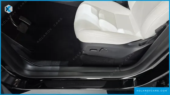 TESLA MODEL Y RWD