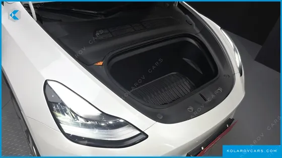TESLA MODEL Y STANDARD RANGE RWD