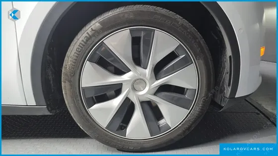 TESLA MODEL Y STANDARD RANGE RWD